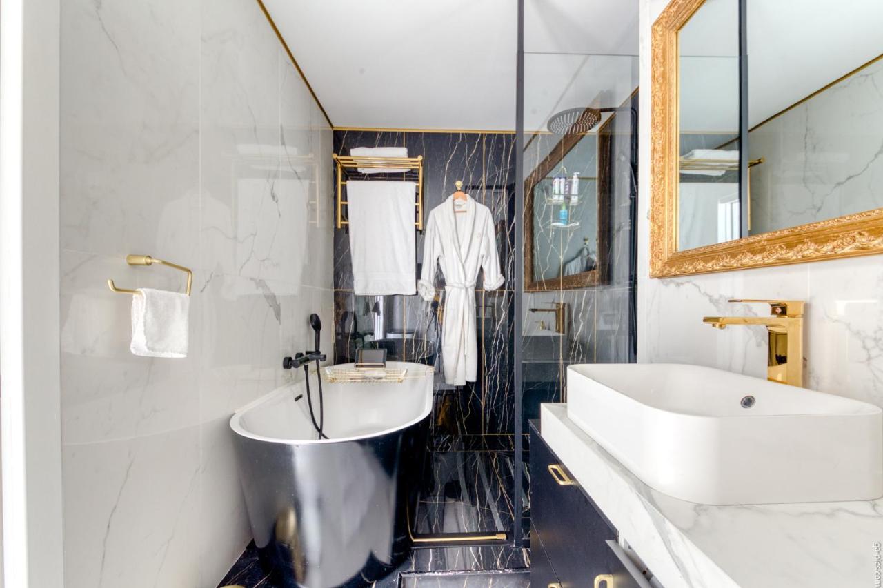 Luxury Maubourg - Vue Mer - Croisette 50M Plage - Clim - Terrasse Cannes Kültér fotó